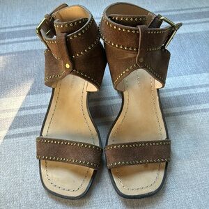 Banana Republic Daze  brown suede sandals size 5 1/2